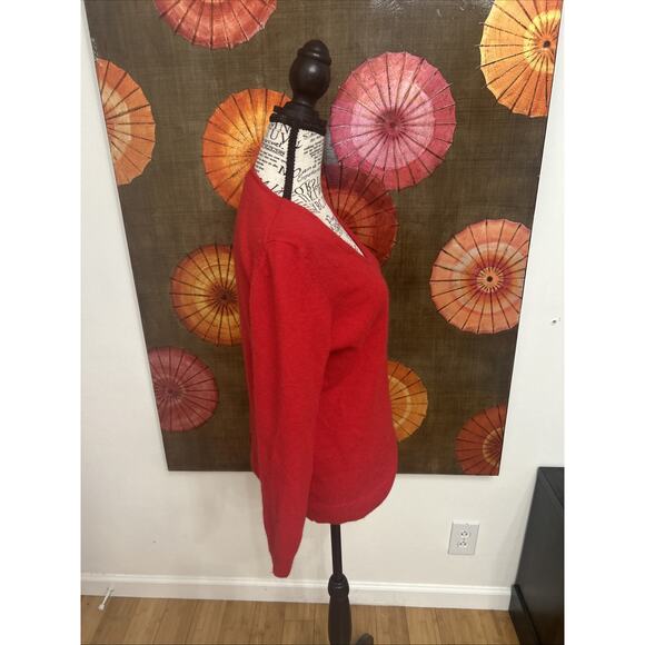 41 Hawthorn 100% Cashmere Red Sweater Quiet Luxe Timeless Holiday Classic Sz L - Picture 2 of 4